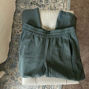 Cropped ribbed lululemon pant